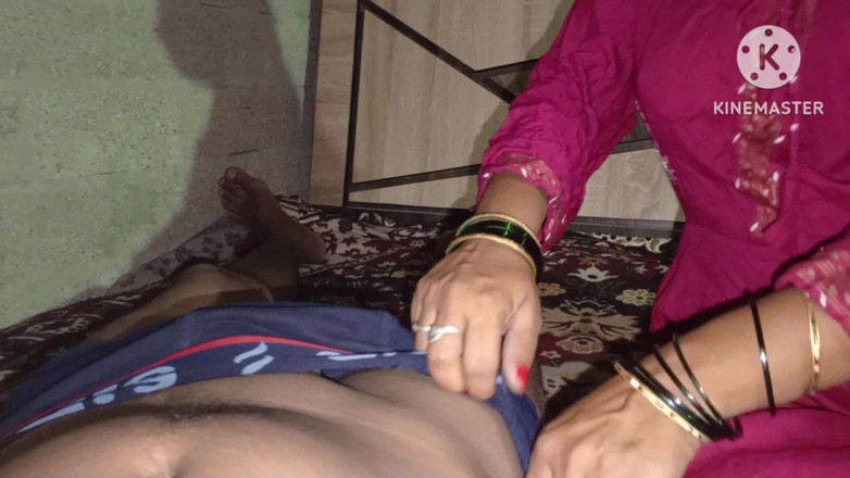 Amrita for you: हॉट भारतीय देसी भाभी और भाभी का हॉट सेक्स