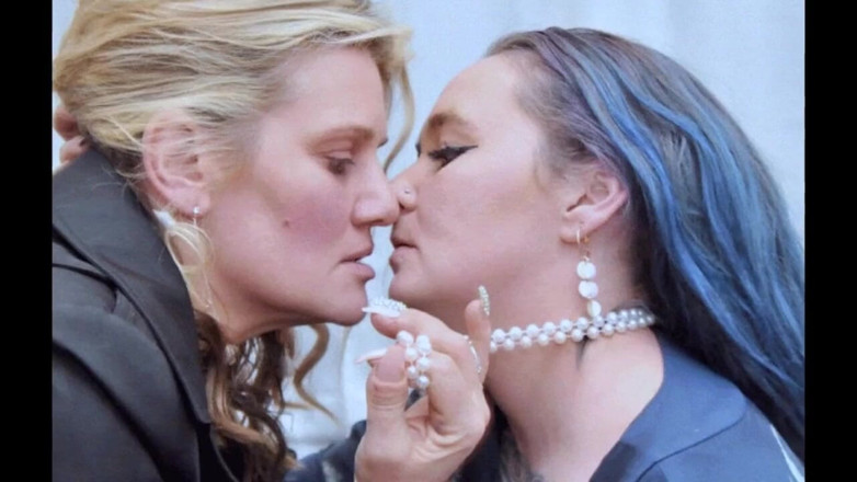 PSFILM: Crud în culise, petrecere tutu cu schimb de parteneri din Atlanta