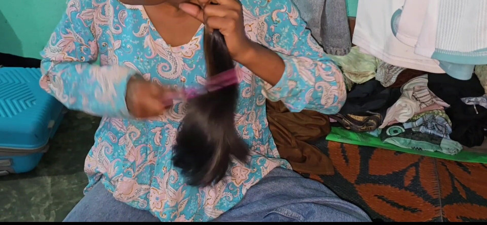 SafeRosebush8: हमारे गांव की सबसे खूबसूरत लड़की के साथ सेक्स