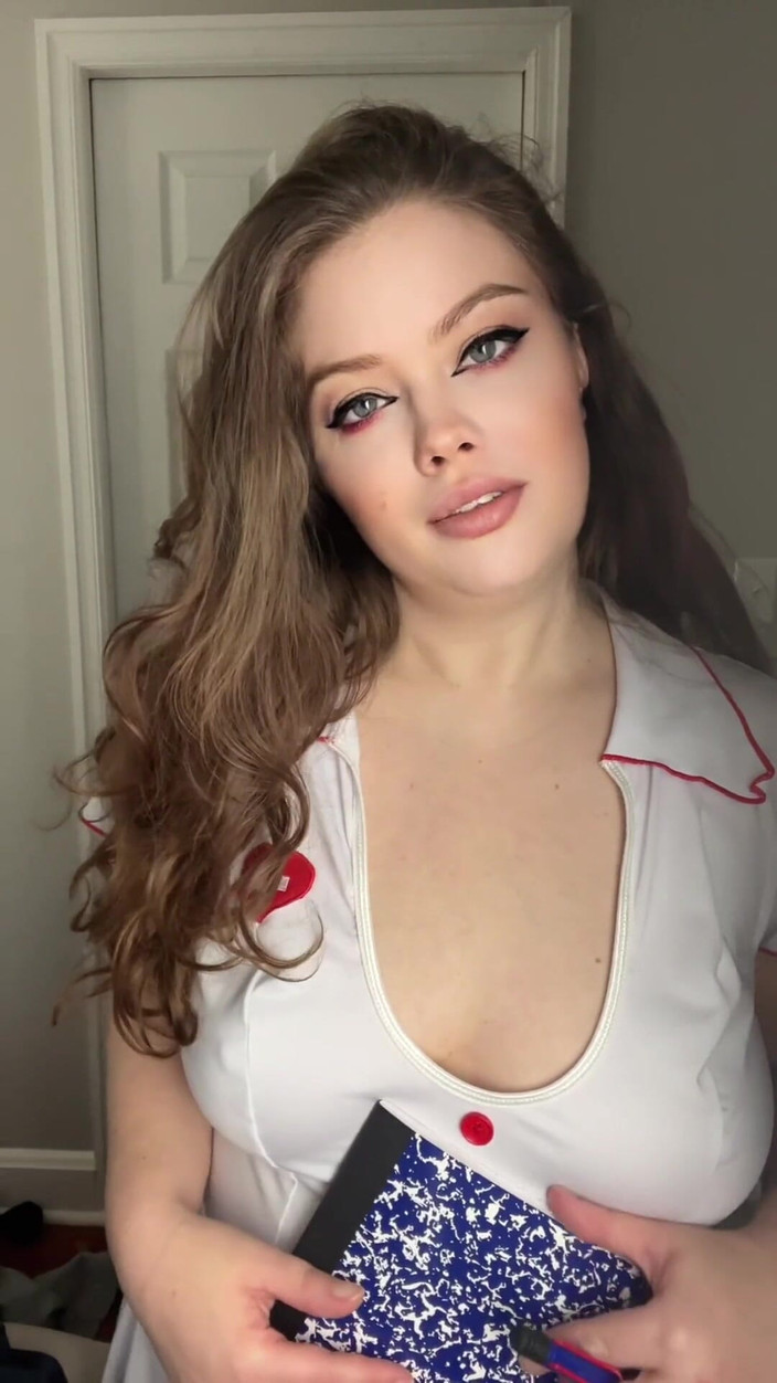 Dirtysecret: Suster nakal ini menghamili pasiennya yang lagi hamil