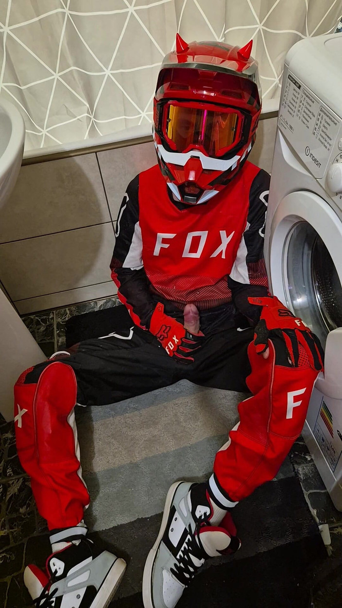 Sneakersmax98: Vitesi ıslatmak için iyi bir yer