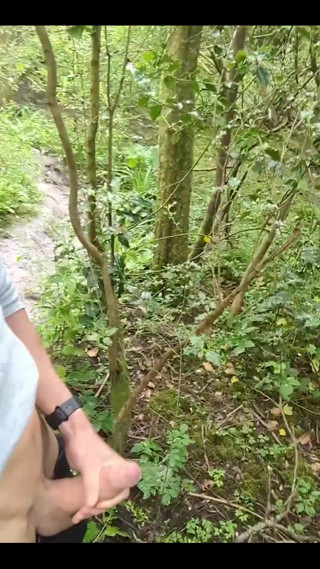 T6X87: Trochu pršelo 