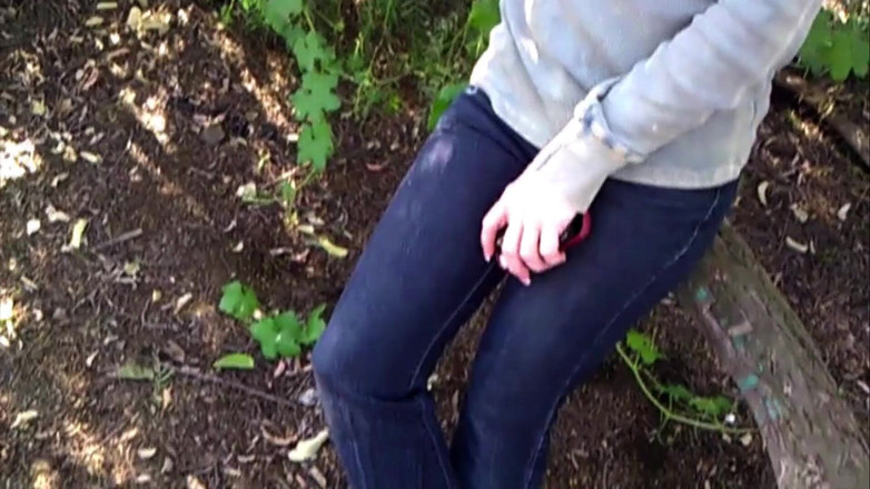 Shaundam: Sucking Black Cock in the Bushes