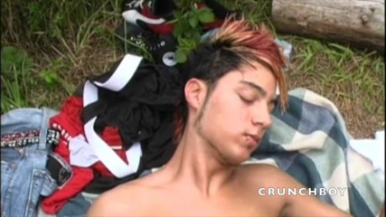 Slut twink used bareback by XXL cock: Sexy mladá dvojčata šukají oudoor pro diskret sex