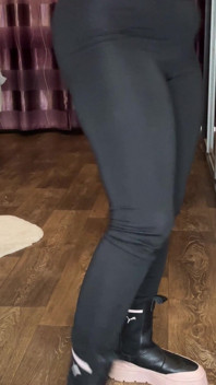 Beautiful Figure in Black Leggings XXX