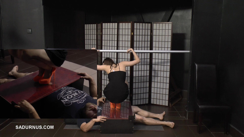Sadurnus: Si cantik cassy crush balls!
