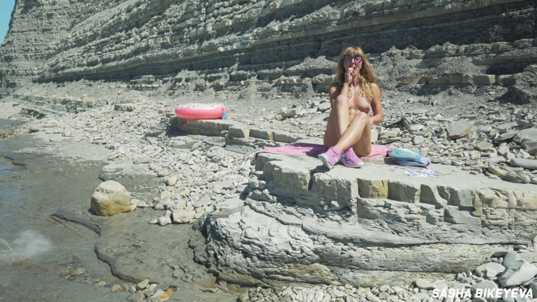 Sasha Bikeyeva: Awesome kinky nudist girl in sunglasses sucks &amp; rides a huge...