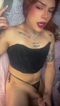 Velký výstřik latina Trans Giirl
