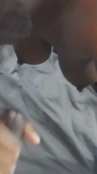 Singur în camera mea mama vitregă infidelă atât de ciudată cu fundul ei sexy și gras suge pula mare - Jhodez1
