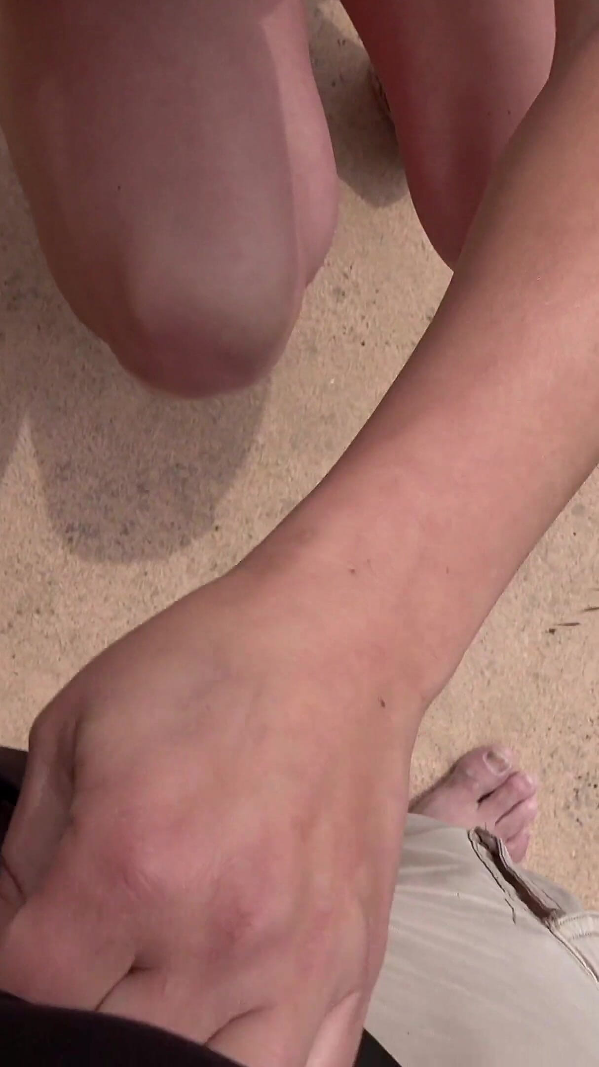 Sara May Will Pay Her Vacation by Giving Hand- & Blowjobs