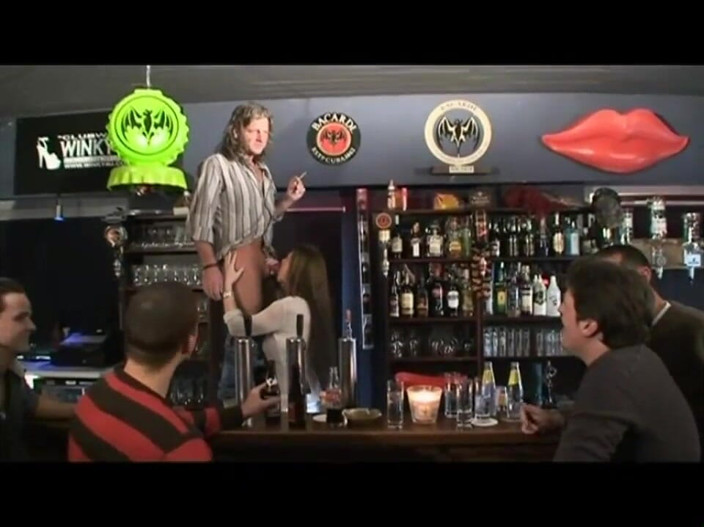 XTime Vod: Festa del sesso nel pub