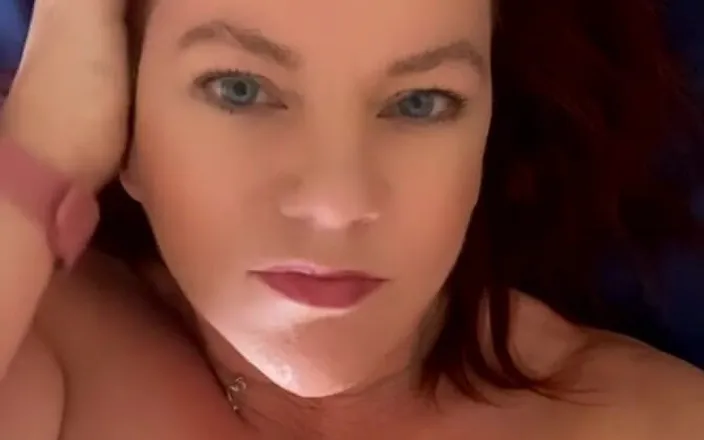 Ms Amanda: Proč se nepobavit na mé posteli. Existuje místo pro více!