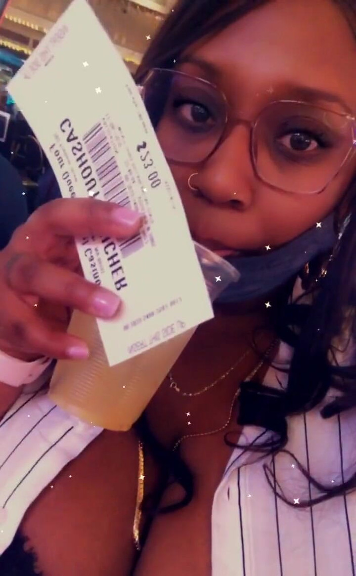 Diamond: खेलने के लिए बाहर आया और यहां तक कि तोड़ दिया