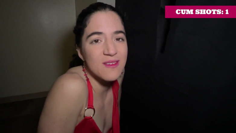 Cliff Media: Gloryhole dziwka połyka 12 spust - Vanessa Cliff