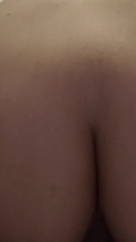 Un po' di divertimento in bagno con il mio dildo