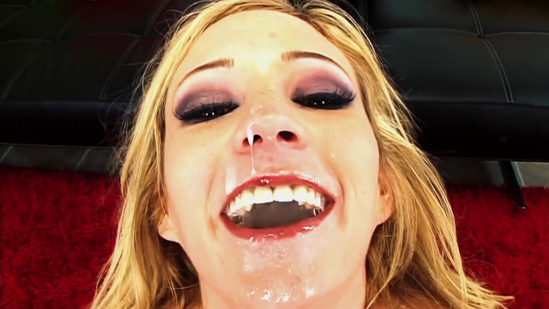 FapFlare: Hillary Scott doyumsuz bir grup seks sürtüğü