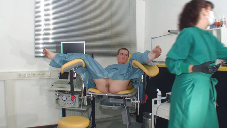 Rubber & Clinic Studio - 1ATOYS: Ujian anal mesum