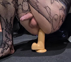 KassyJx: Maricas CD Kassy J leva enorme brinquedo profundo em sua...