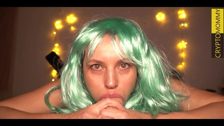 Crypto Mommy: З ділдо