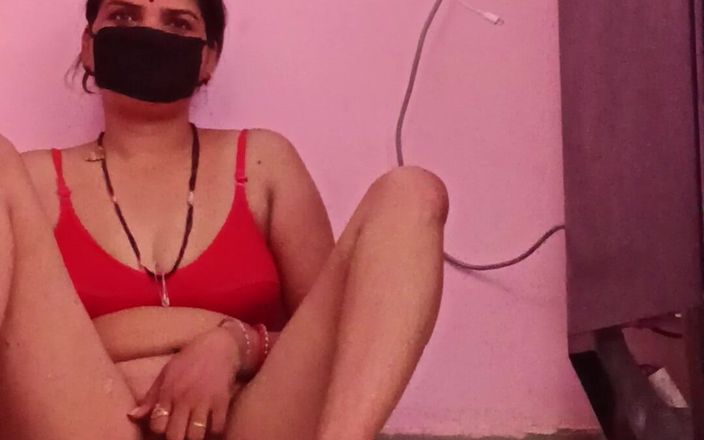 Kiran kevat: Istri nakal ini rela berbaring sambil meringis keenakan!