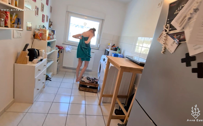 Anne Eden: Tajný muž chce víc než jen sledovat