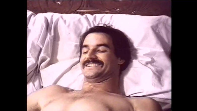 Vintage Usa: Vintage trojka dvou sexy milf s chlupatou kundičkou šukání a udělání...