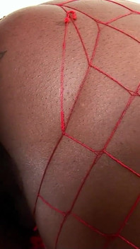 Sex lesbian sexy negru cu Kelly Starr și Lethal Lipps