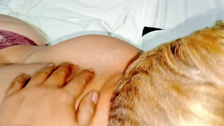 Milfta boohot: Sesso orale ricco con una miLF matura con un grosso...