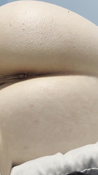 Sono la sua piccola cagna