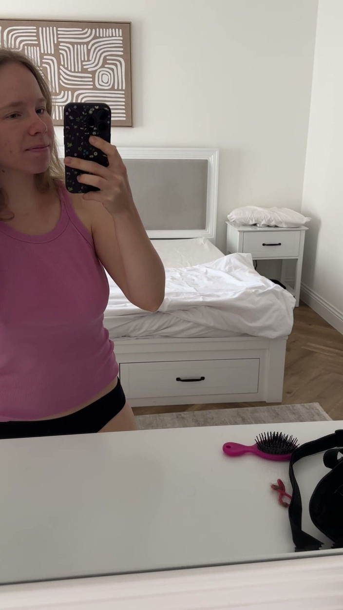 SweetLucy96: Hårborsten trycktes djupt in