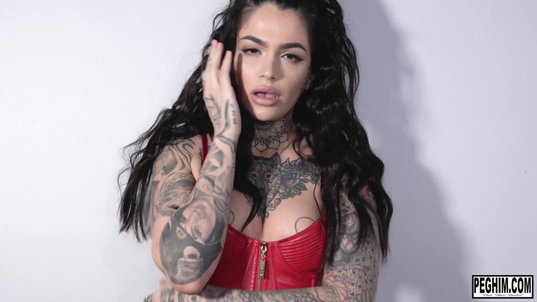 PEGHIM: Leigh Raven और Michael Vegas