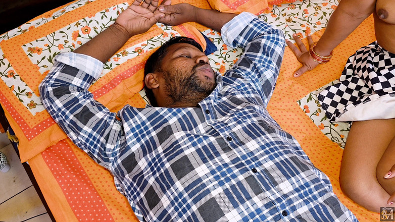 SexmasterHub: Video seks threesome hot bareng pasangan ssx india