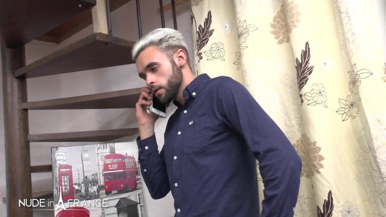 Nude in France: 目隠しされた若い妻は彼女の夫によって提供され、ジョン・ドウによって激しくきっソドムされ、猫はクリーム状になります