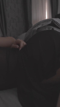S5e2： leya desantis - 继母的女朋友在睡床上挑逗继子玩3P - 第一人称视角狂野禁忌会爆发吗？！