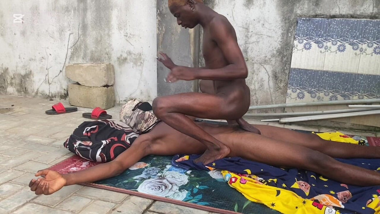 Thelittle_brown: Brácho, dej mi, co chci