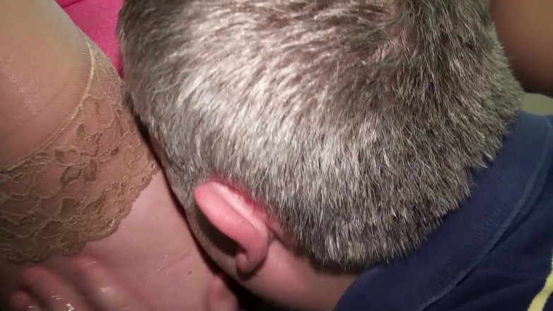 Dirty Doctors Clips: Pisse in meinen mund