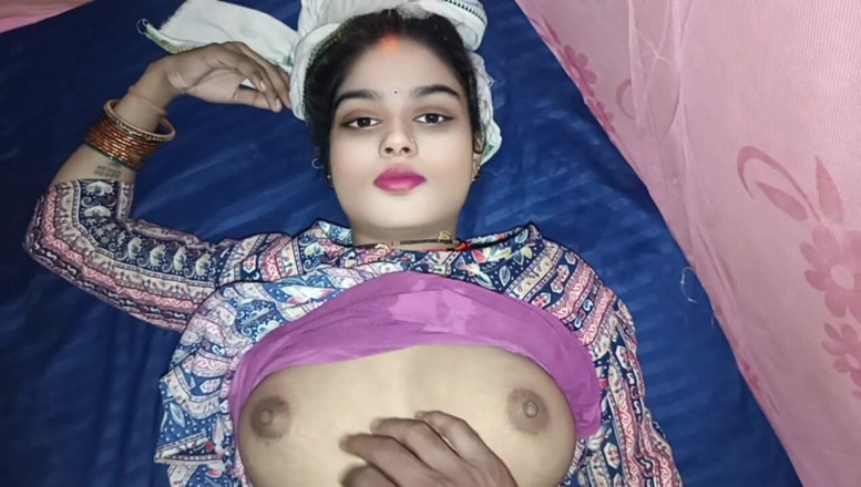 Ramashish: デシガールの顔と胸が見える