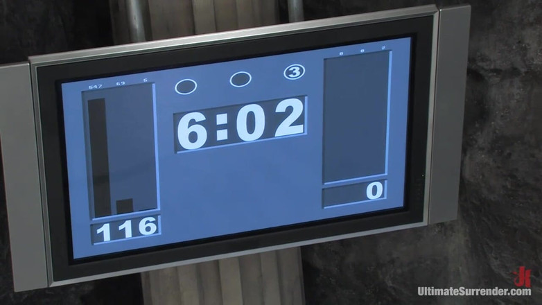 Ultimate surrender by Kink: Syd blakovich "the nightmare" (8-2) vs faye runaway "si malaikat" (0-0)