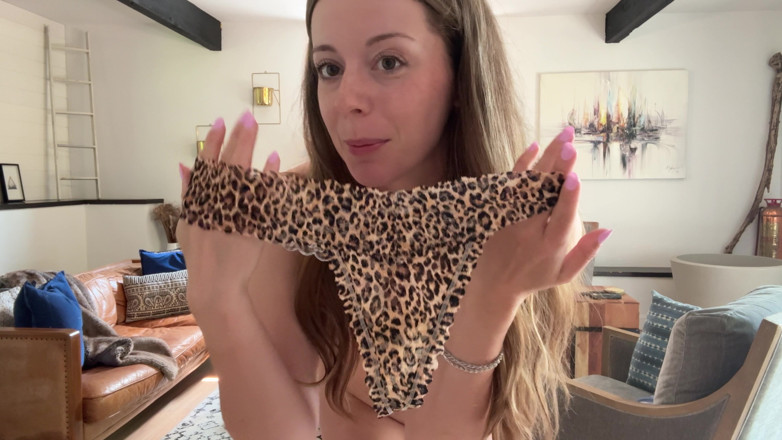 Nadia Foxx: Summertime Panty Try on with My Vibrator
