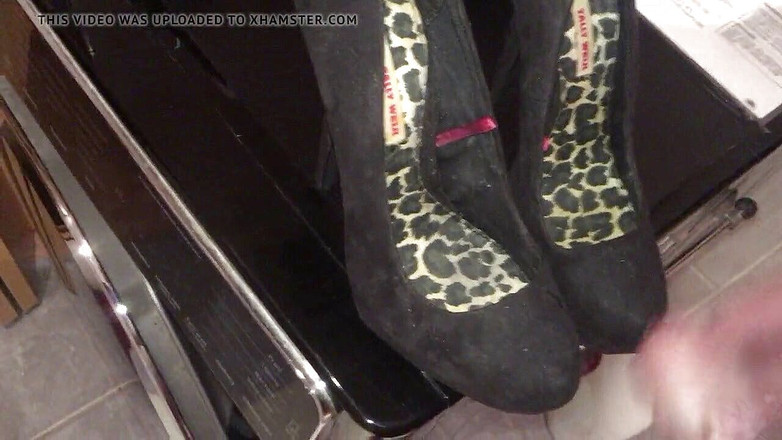 Milosbroz: Kommer på svart sexig häl tally