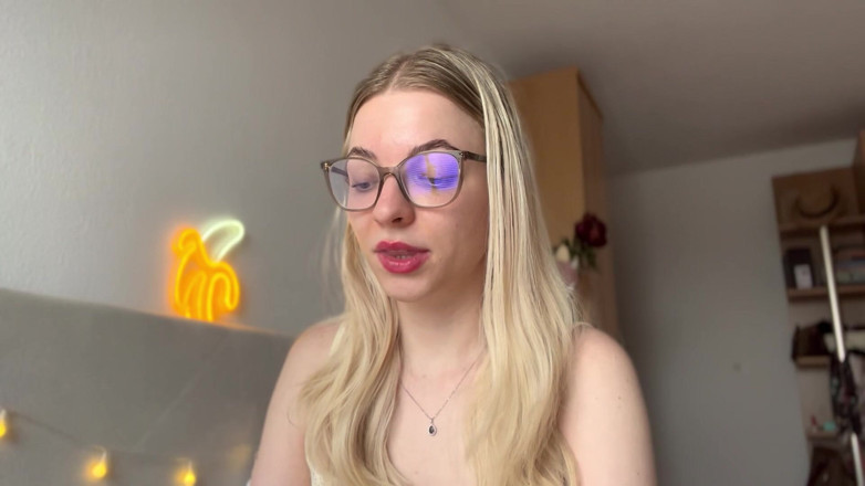 Goddess_Bella_Rae: Cara meninggalkan majikan (ketika merasa terlalu keras) kecanduan femdom!