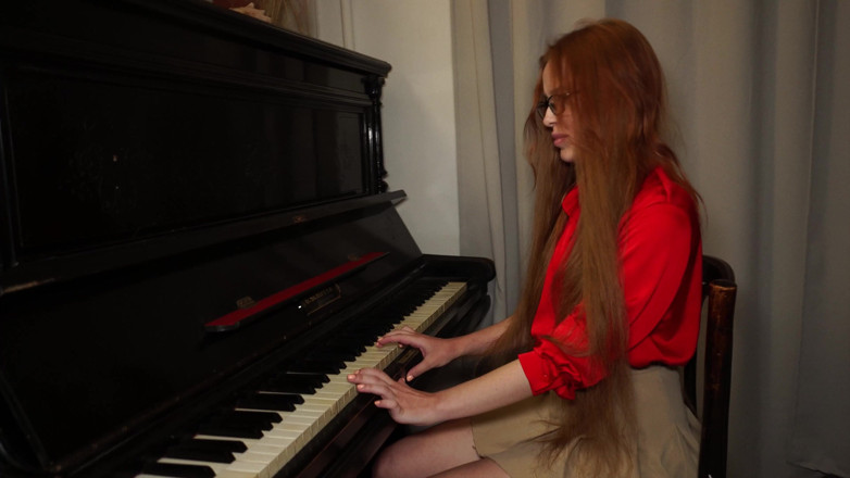 Martin Spell: Bad ruiva pianista recebe sexo duro Megan Murkovsky