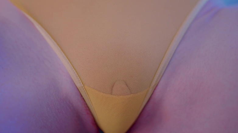 Jolie Lyon: 한 상태에서 의붓아빠에게 전화하는 새엄마