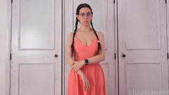 ElizaTheModel: Stepniece Memerlukan Buku Kolej