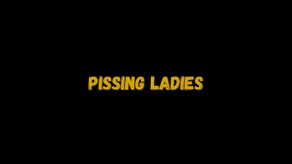 Piss and fart by dirty ladies: Loira milf faz xixi na banheira