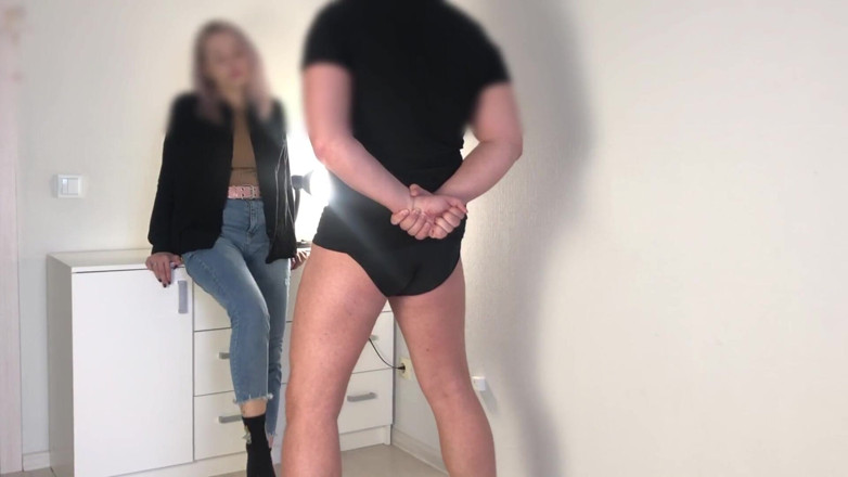 Amateur_fetish: Gadis remaja lagi asik ballbusting 2 | sudut 2