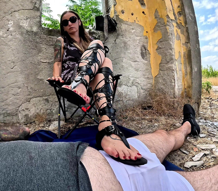 Mistressyammyboots: Gladiatrix della sottomissione