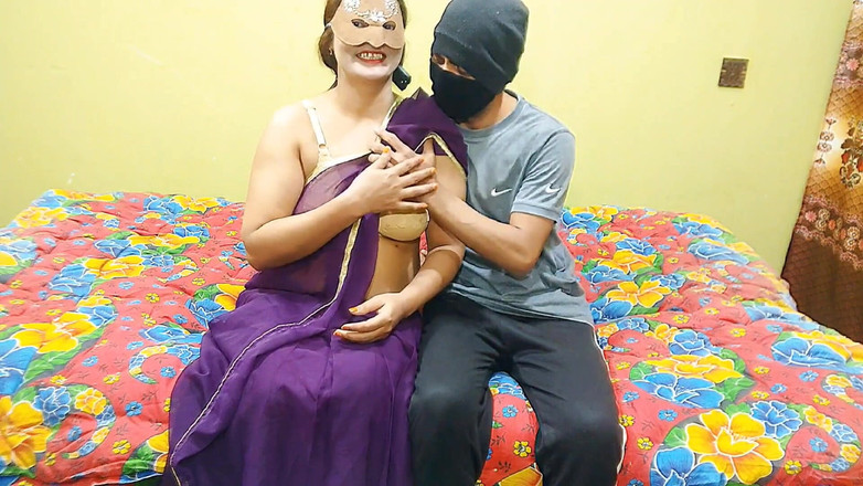Pakistani CoupleX: Indiancă bhabhi care spune cum fratele vitreg s-a futut tare și își întinde...