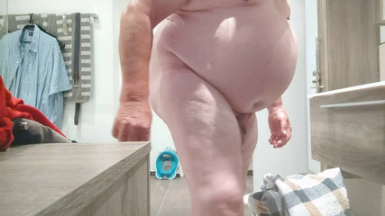 Karlchengeil: Nahá, Sušení, Mlácení koulí