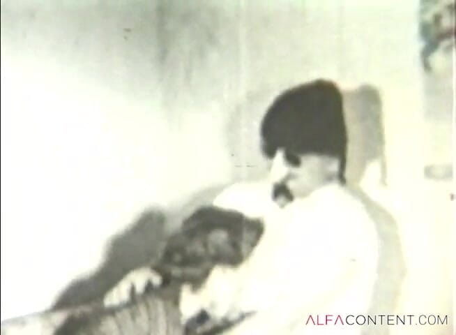 Alfa Planet: chhote stanon vaali mast kaale baal vaali beb ko lanba...